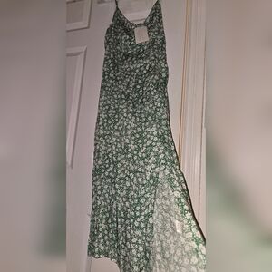 NEW green floral sundress slimming around the stomach and leg cutout on the side